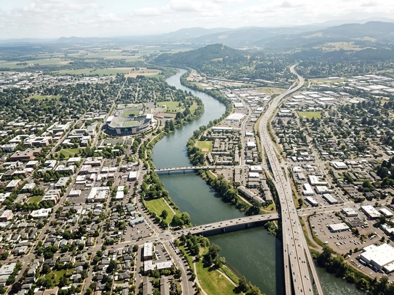 Aerial view of the Willamette Valley around Eugene and Springfield